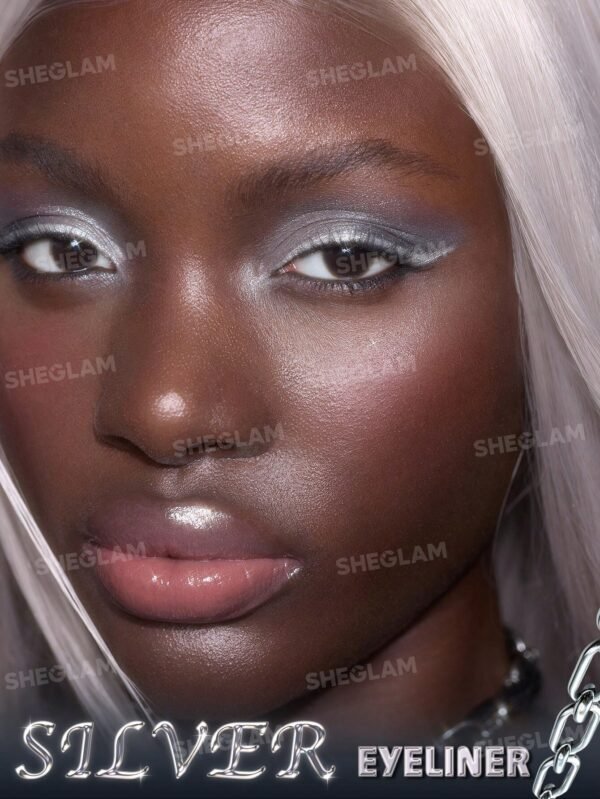 Silver Strobe Metallic Eyeliner